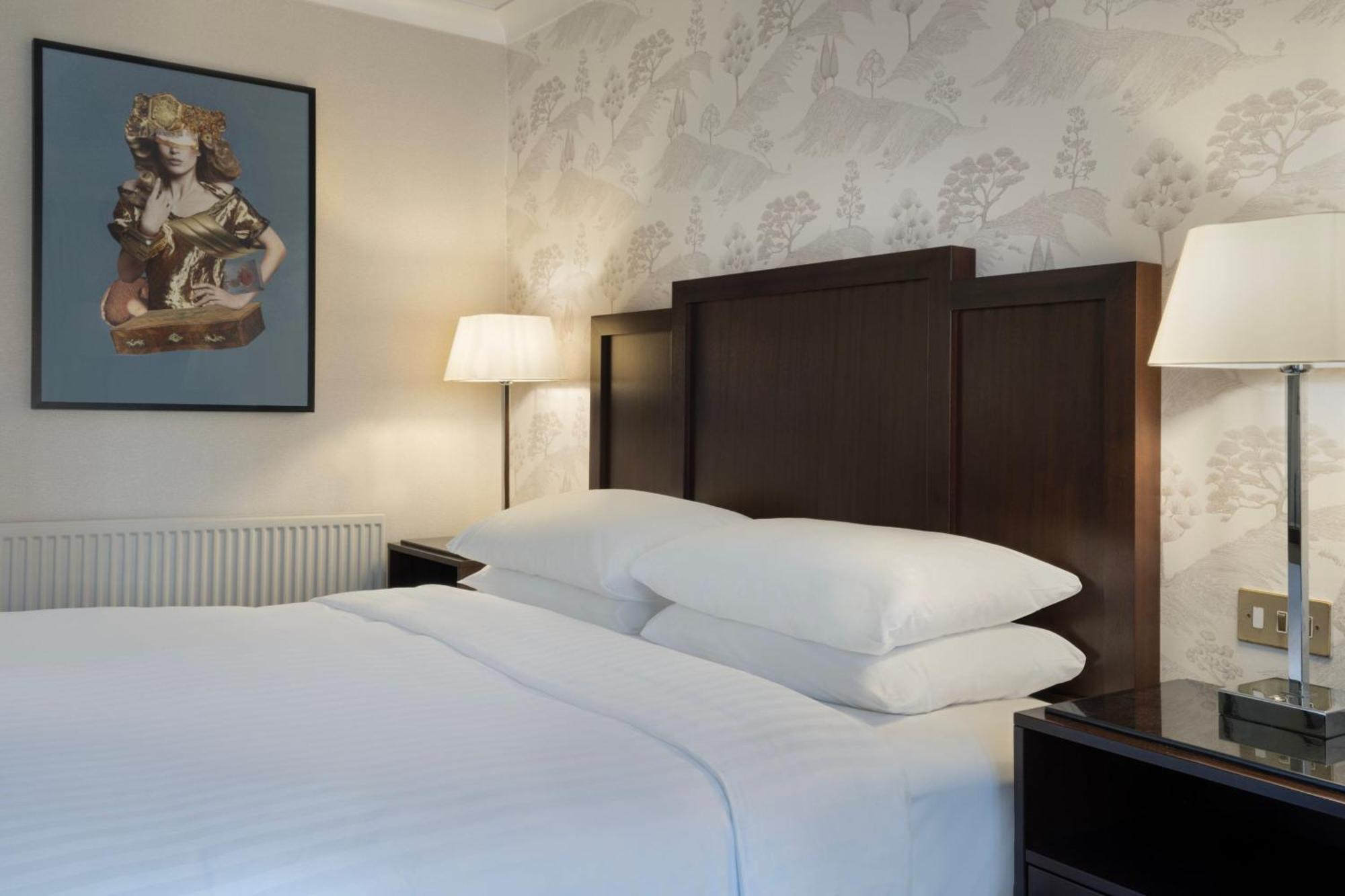 Delta Hotels By Marriott Tudor Park Country Club Maidstone Dış mekan fotoğraf