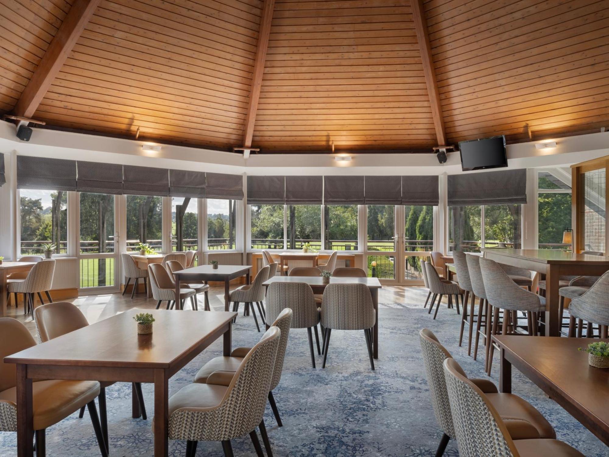 Delta Hotels By Marriott Tudor Park Country Club Maidstone Dış mekan fotoğraf