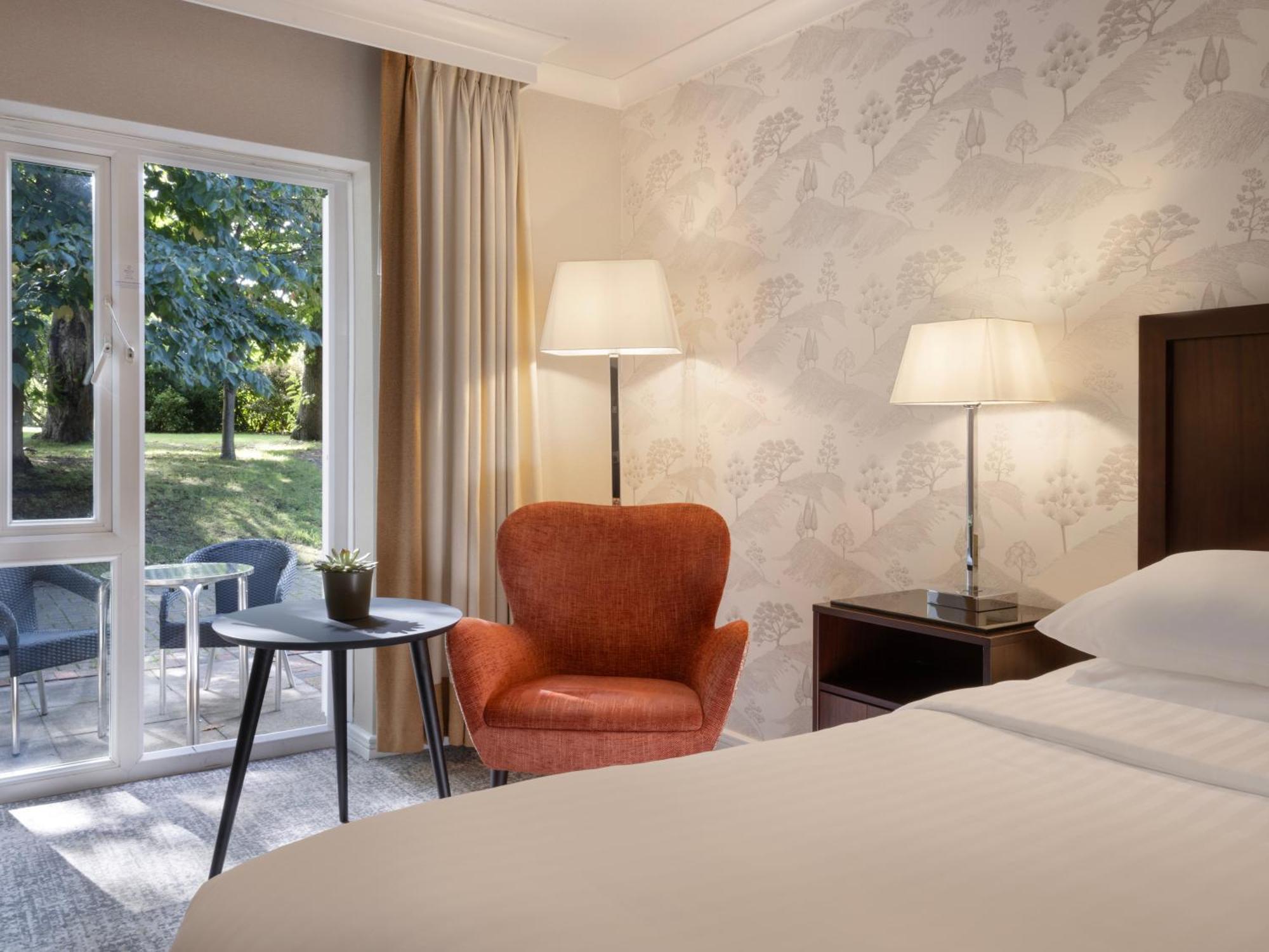 Delta Hotels By Marriott Tudor Park Country Club Maidstone Dış mekan fotoğraf