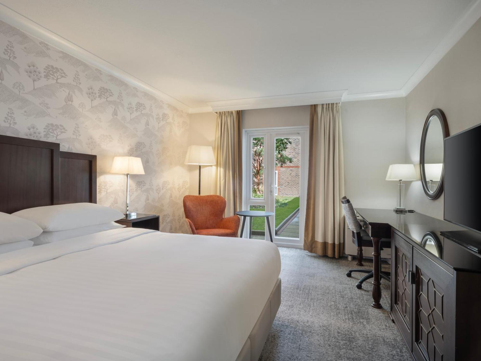 Delta Hotels By Marriott Tudor Park Country Club Maidstone Dış mekan fotoğraf