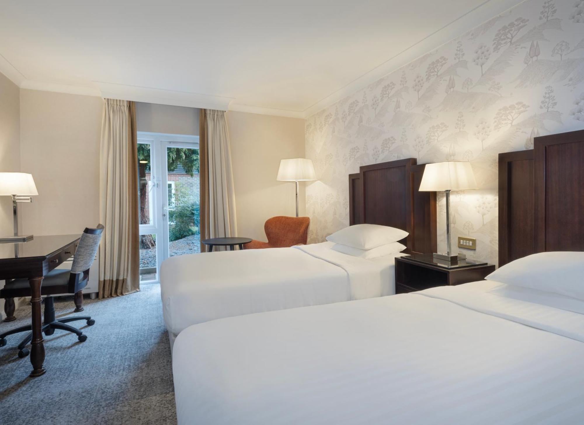 Delta Hotels By Marriott Tudor Park Country Club Maidstone Dış mekan fotoğraf