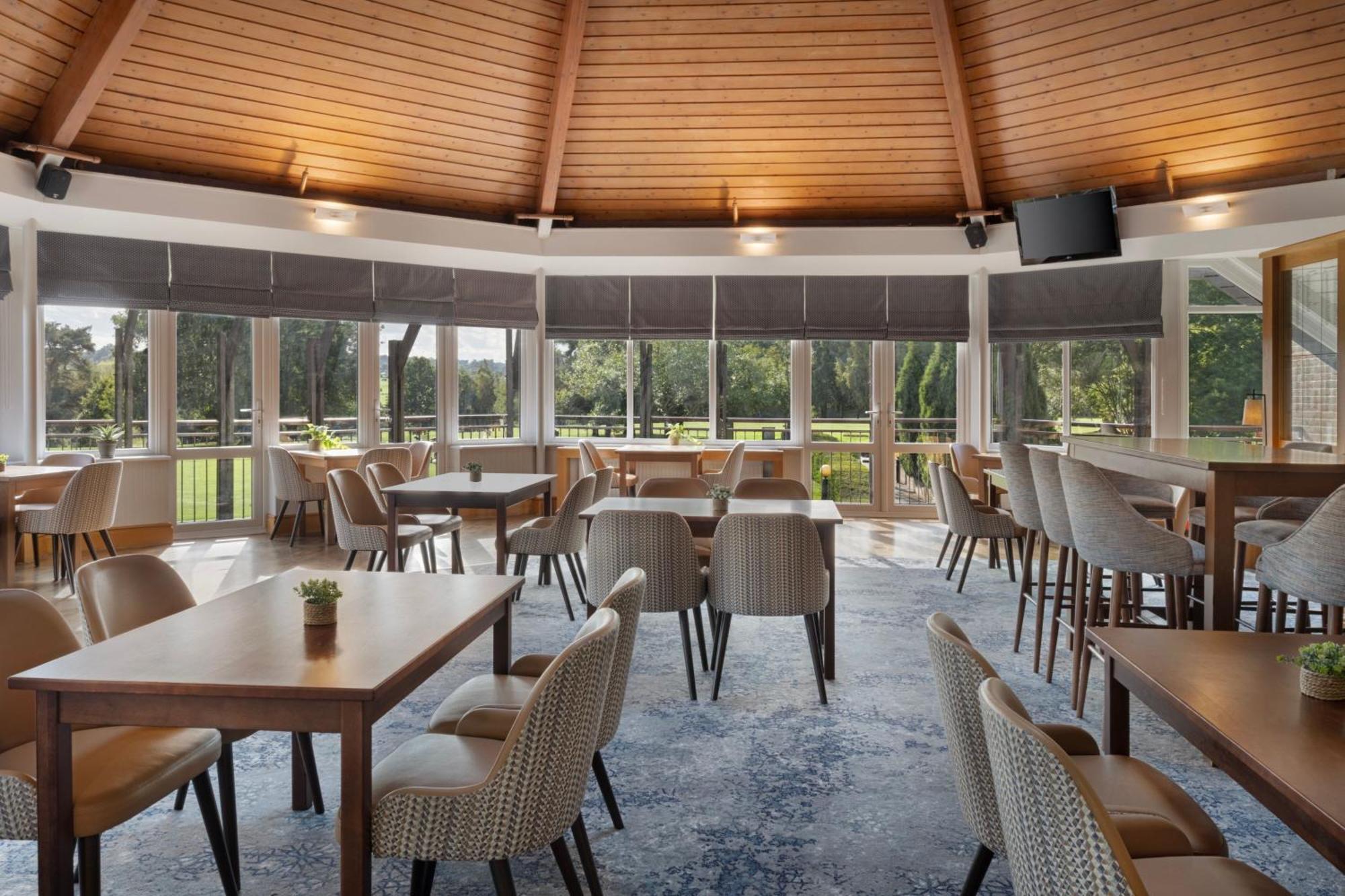 Delta Hotels By Marriott Tudor Park Country Club Maidstone Dış mekan fotoğraf