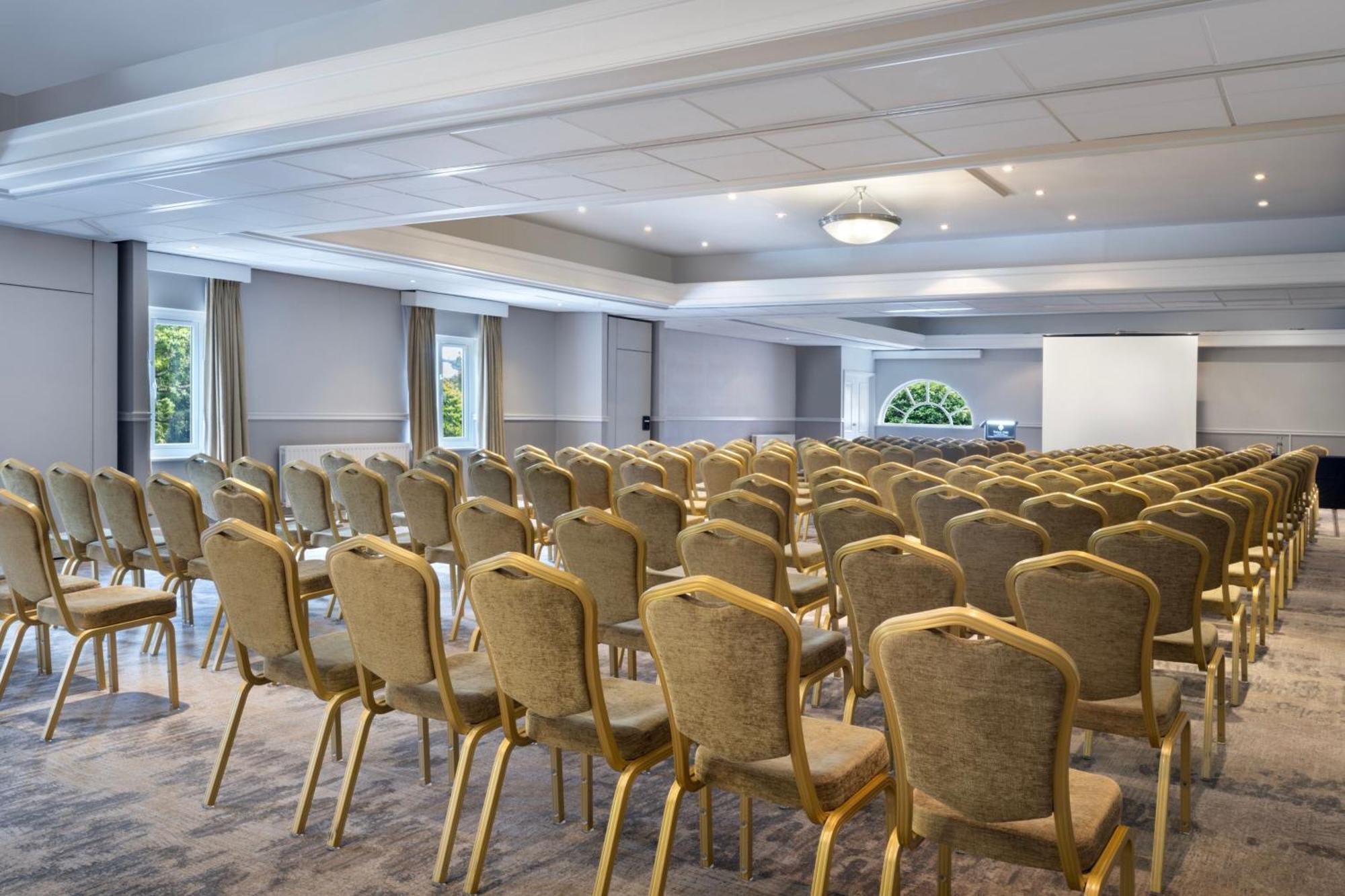 Delta Hotels By Marriott Tudor Park Country Club Maidstone Dış mekan fotoğraf