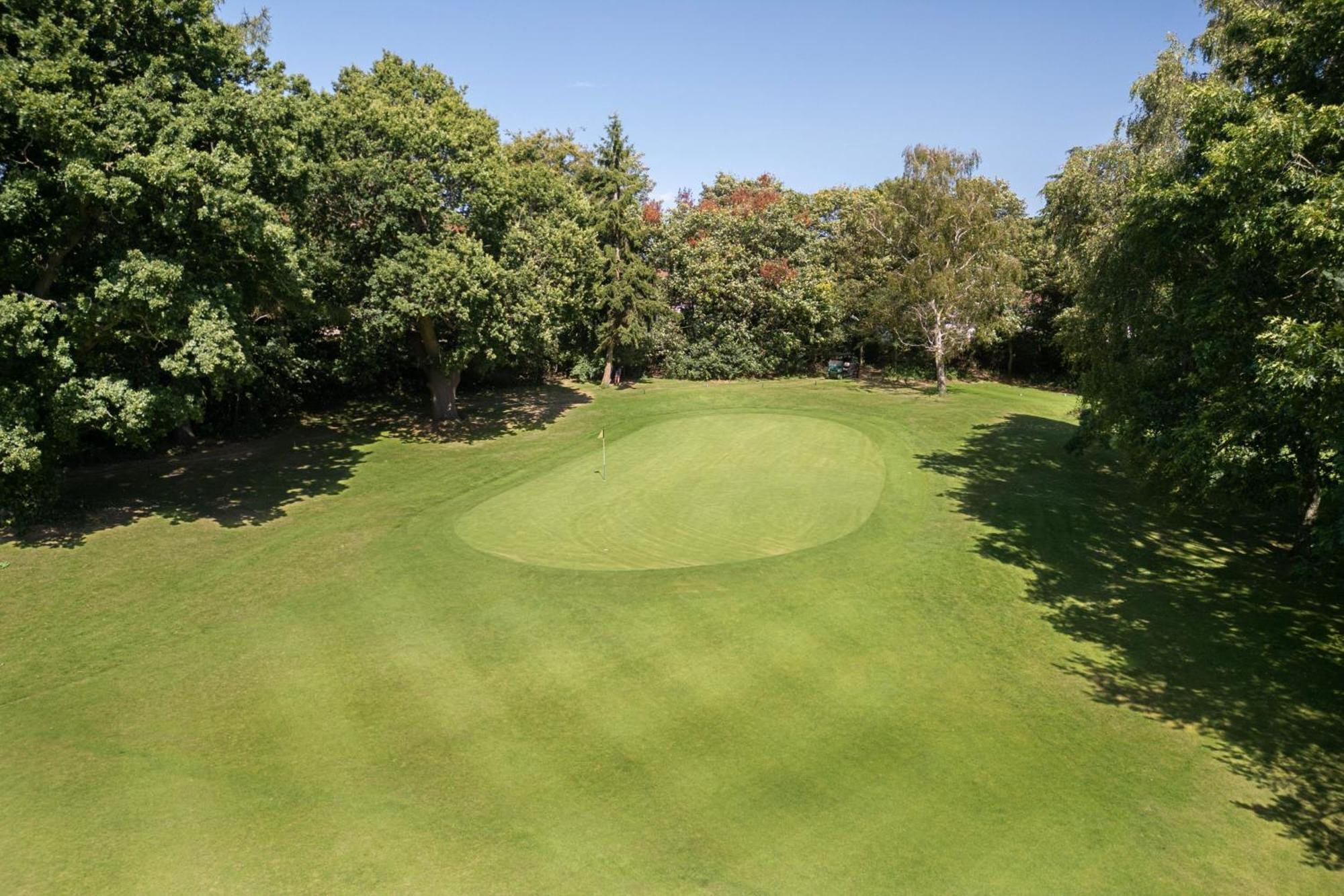 Delta Hotels By Marriott Tudor Park Country Club Maidstone Dış mekan fotoğraf