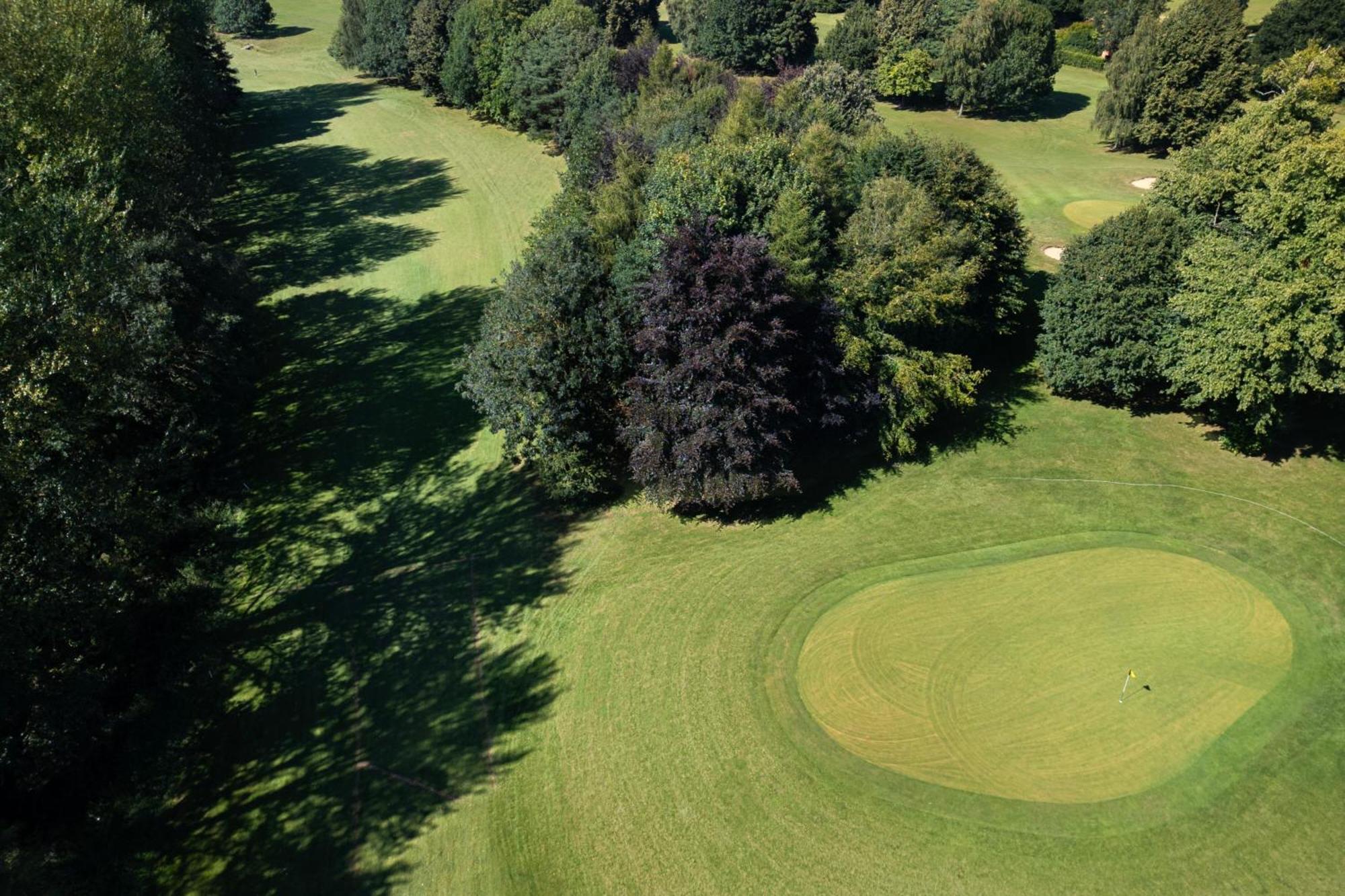 Delta Hotels By Marriott Tudor Park Country Club Maidstone Dış mekan fotoğraf