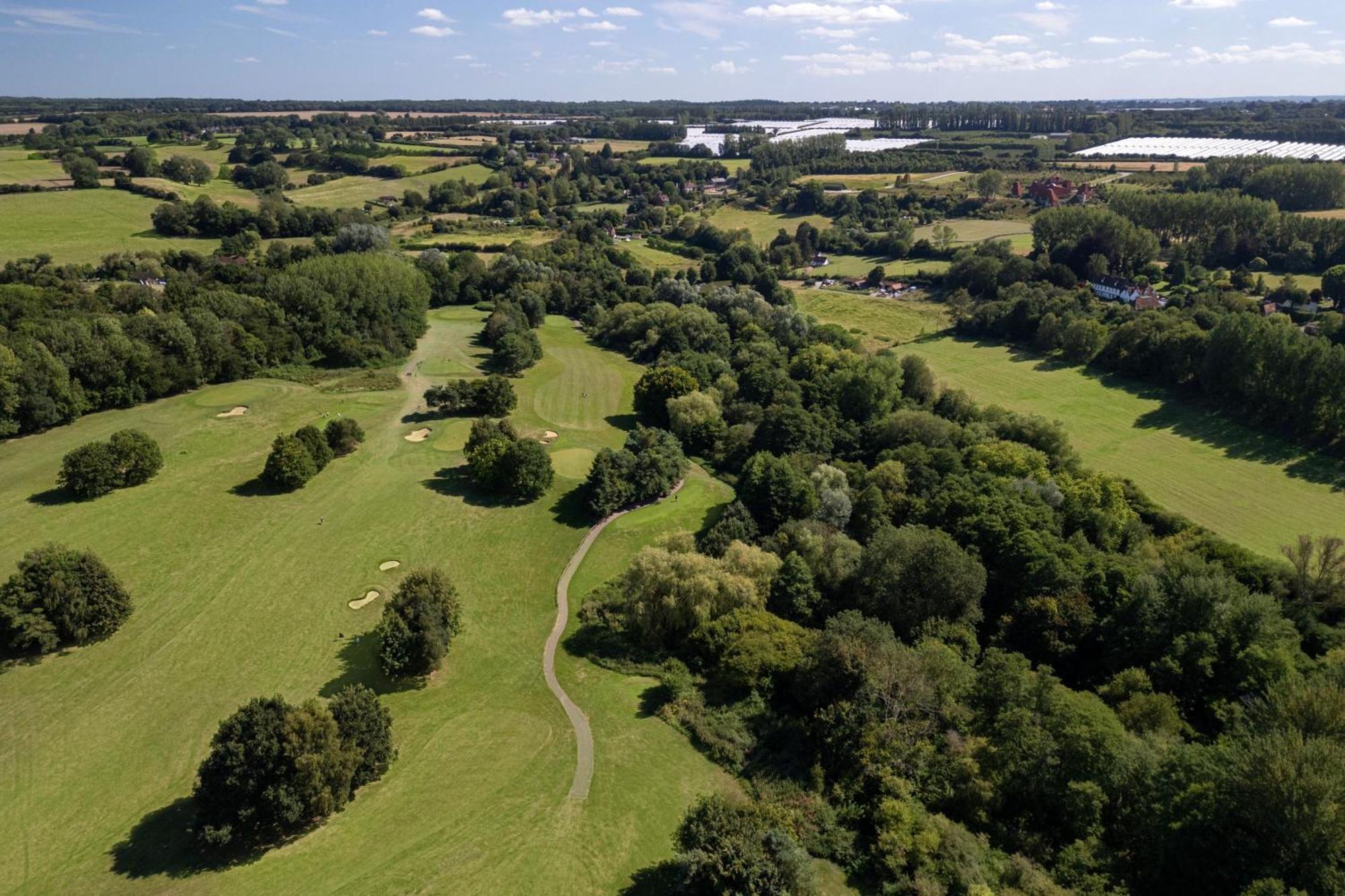 Delta Hotels By Marriott Tudor Park Country Club Maidstone Dış mekan fotoğraf