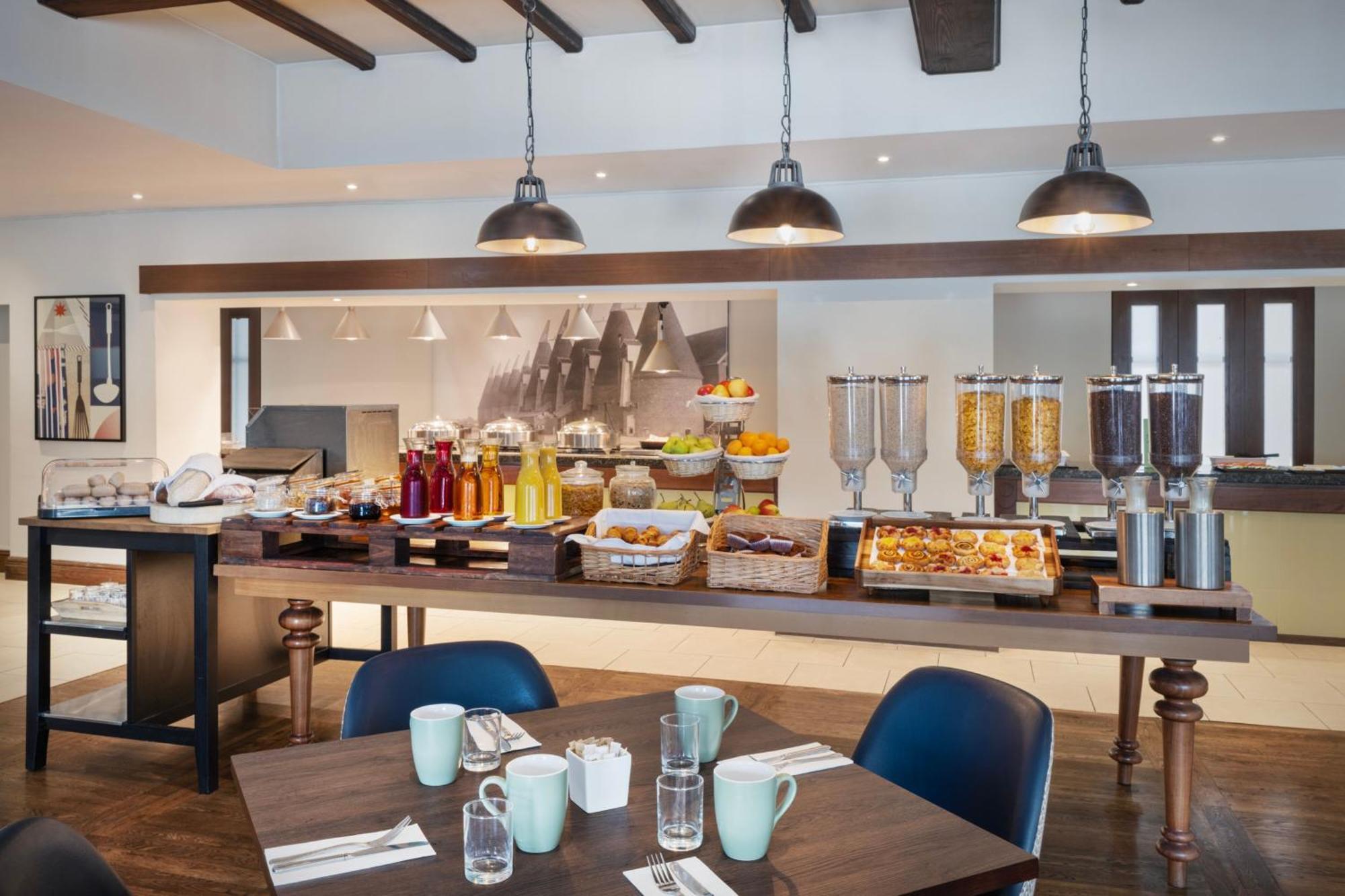 Delta Hotels By Marriott Tudor Park Country Club Maidstone Dış mekan fotoğraf