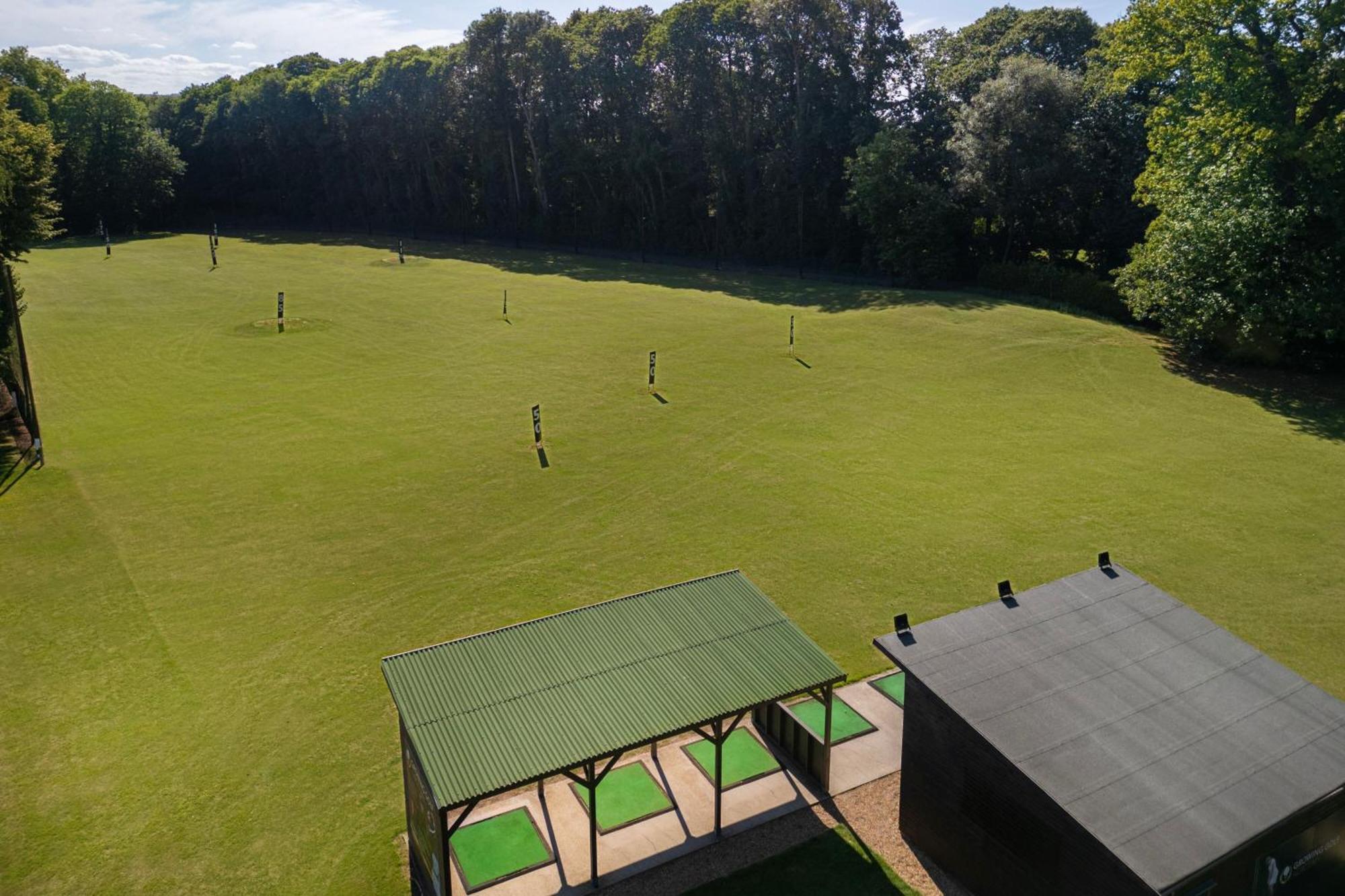 Delta Hotels By Marriott Tudor Park Country Club Maidstone Dış mekan fotoğraf