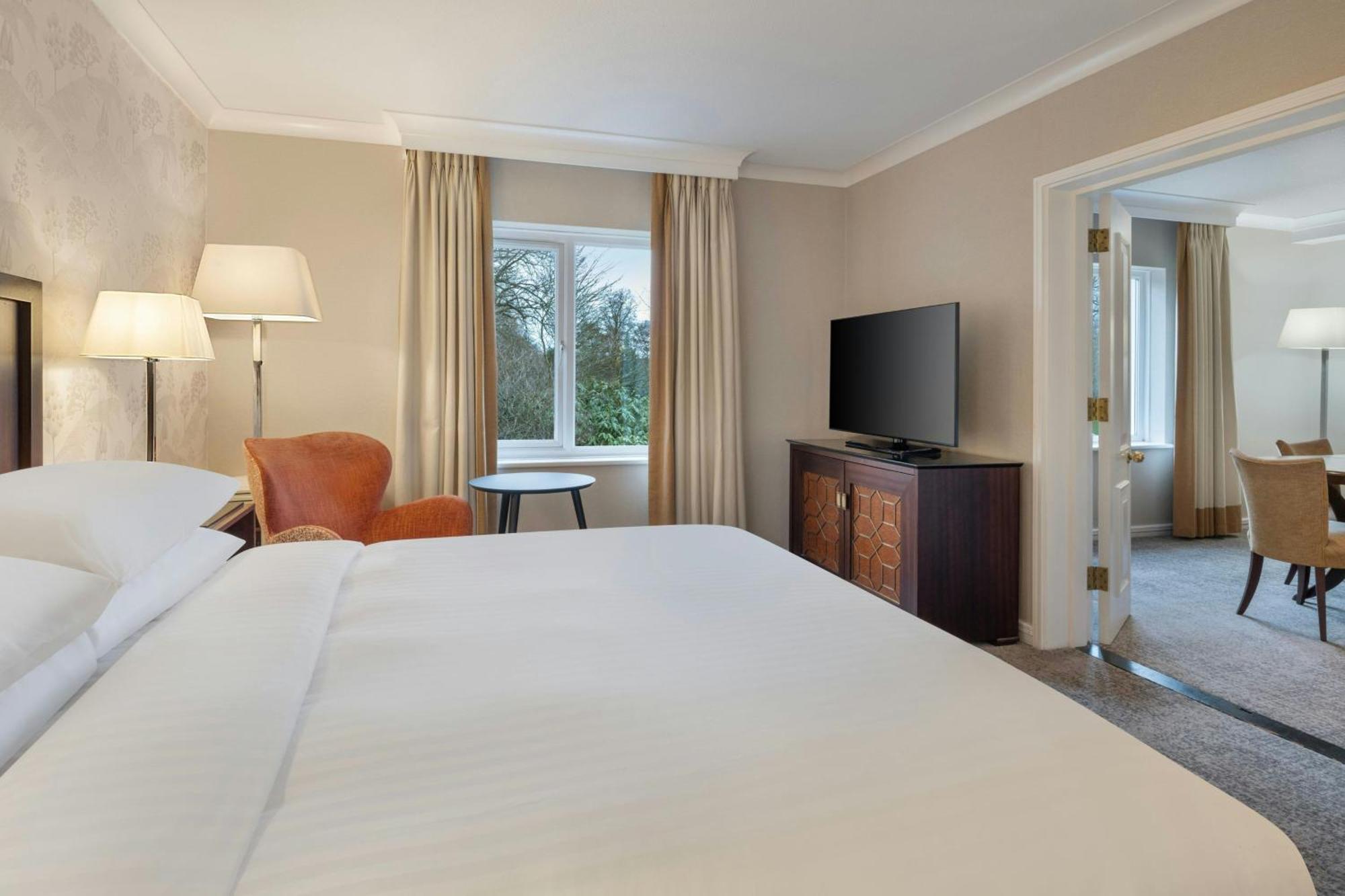 Delta Hotels By Marriott Tudor Park Country Club Maidstone Dış mekan fotoğraf